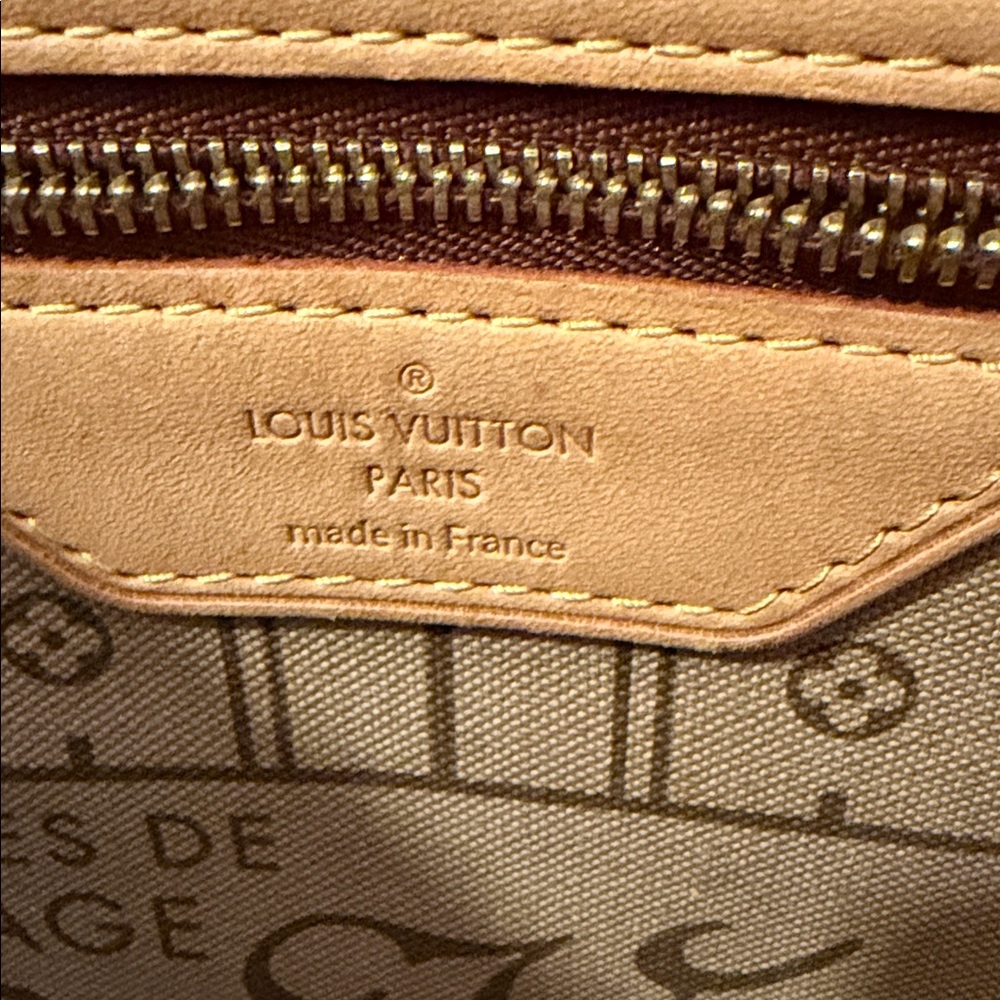 Authentic Louis Vuitton never full monogram MM - Picture 4 of 17